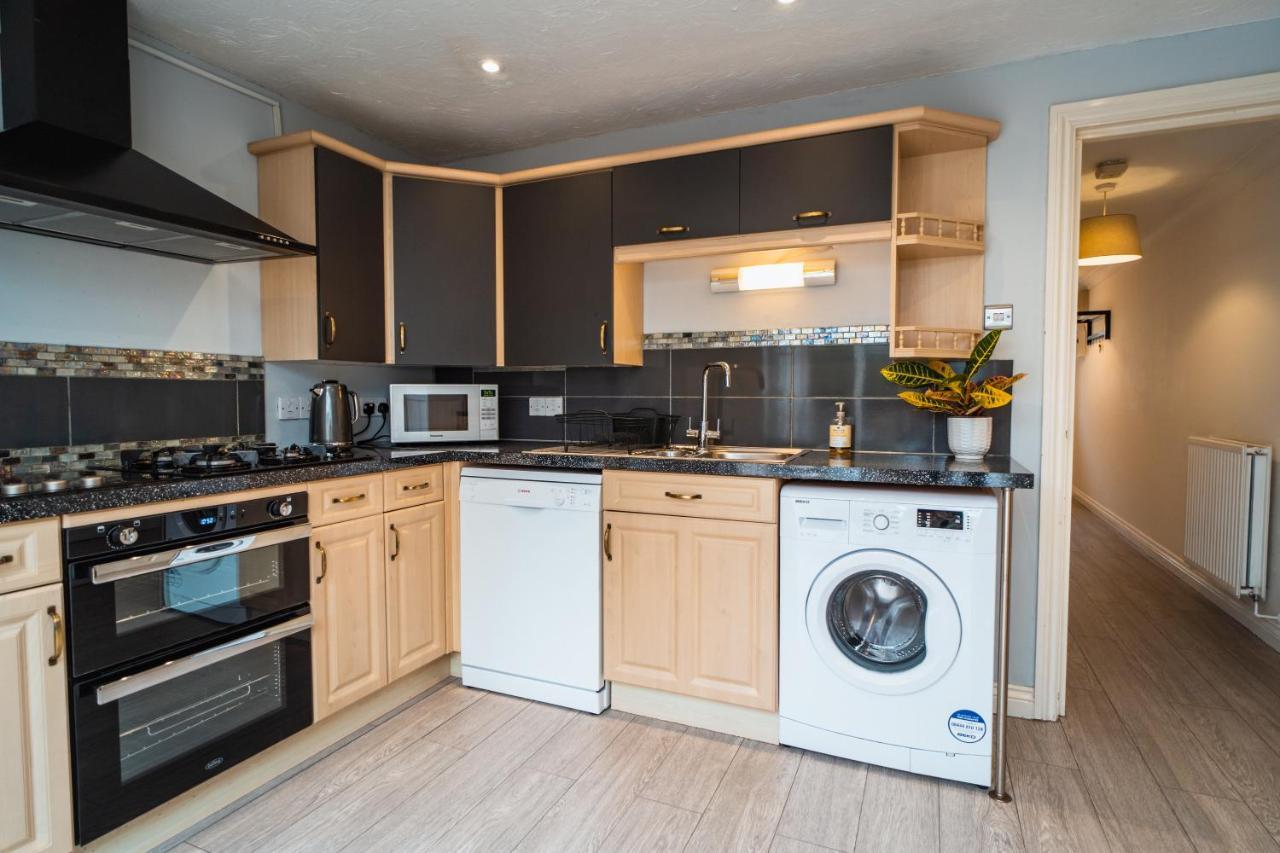 Beautiful Town House With Private Garden And Patio Villa Canford Magna Luaran gambar