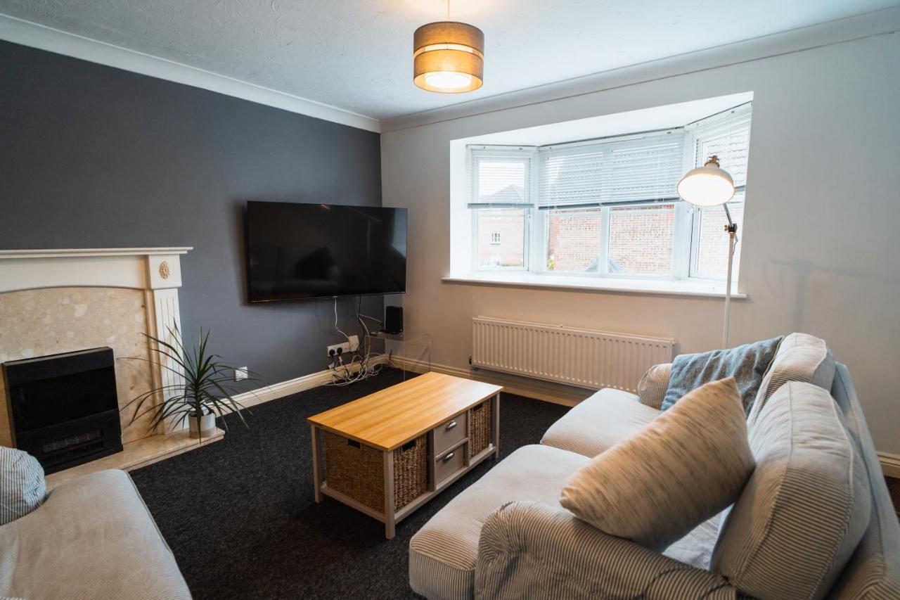 Beautiful Town House With Private Garden And Patio Villa Canford Magna Luaran gambar