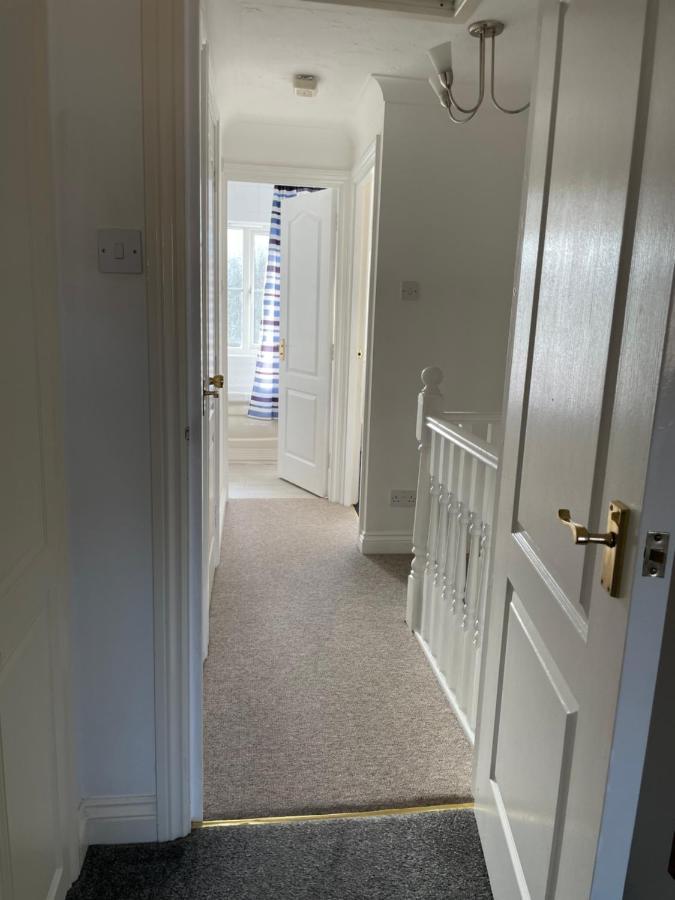 Beautiful Town House With Private Garden And Patio Villa Canford Magna Luaran gambar