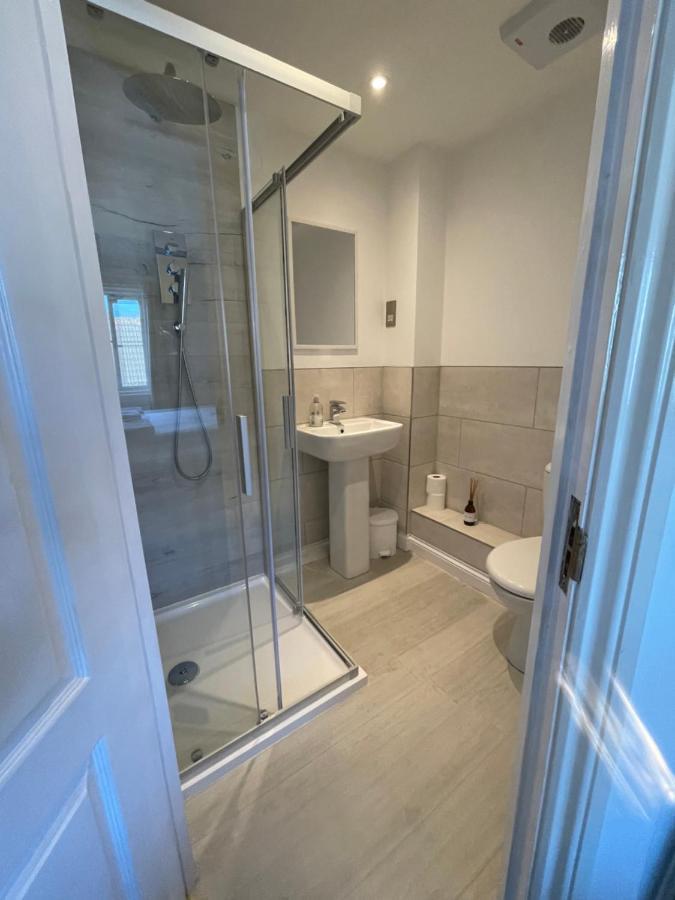 Beautiful Town House With Private Garden And Patio Villa Canford Magna Luaran gambar